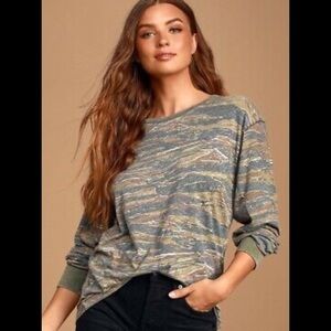 WE THE FREE Arielle Printed top in Tiger Combo S